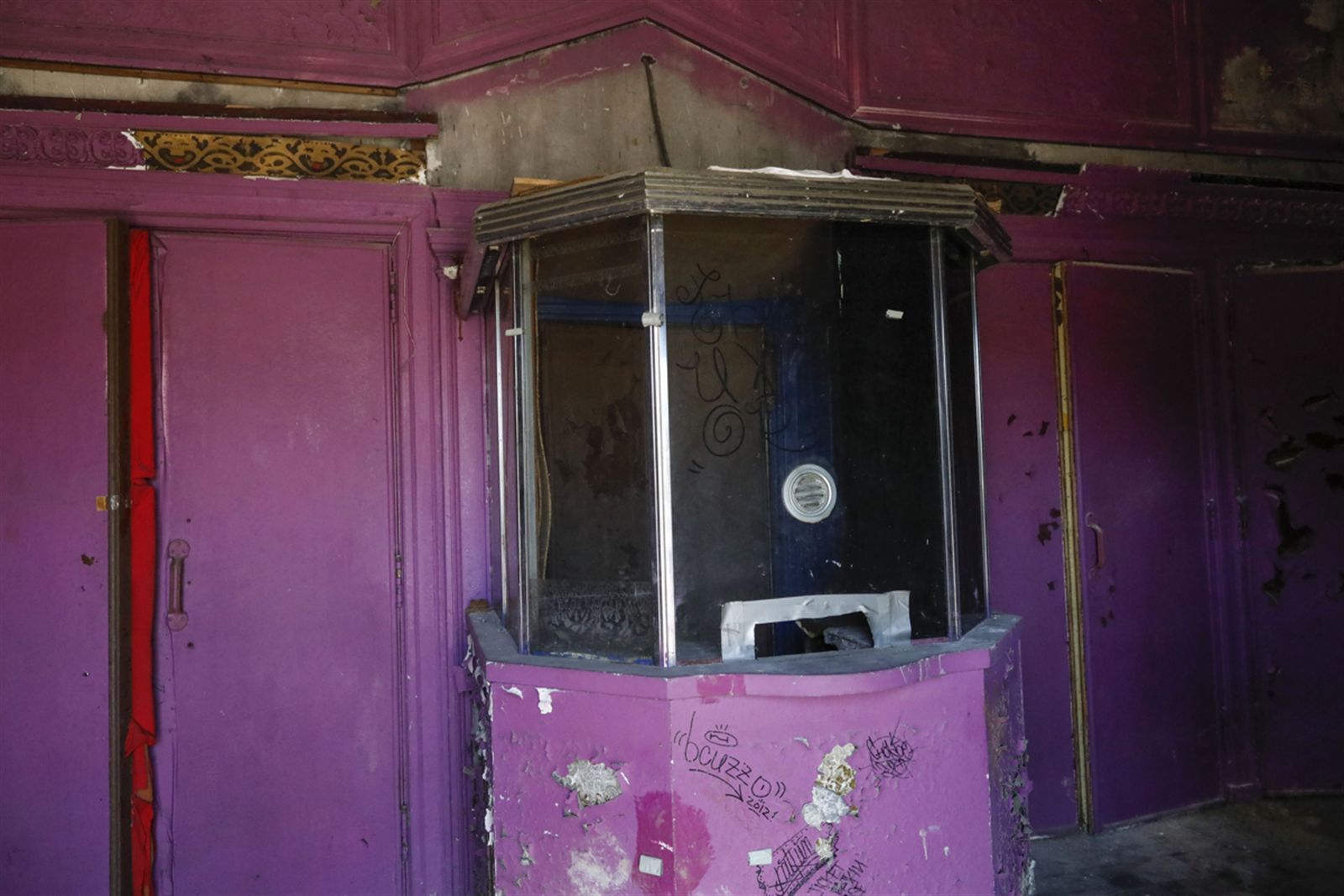 A Closer Look: The once-splendid Beaux-Arts Broadway Theatre
